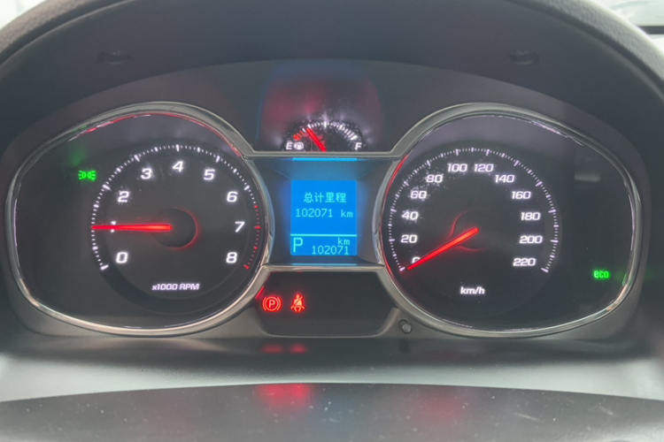 Chevrolet Captiva 2017 image de voiture #9