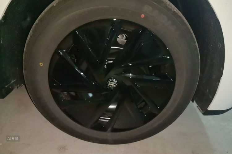 MG 4 EV 2025 immagine di auto #9