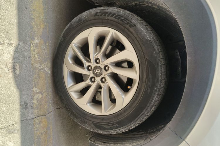 Hyundai Tucson 2016 car image #9