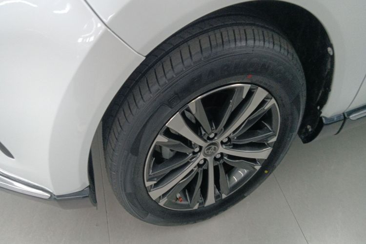 Toyota Venza 2023 صورة سيارة #9