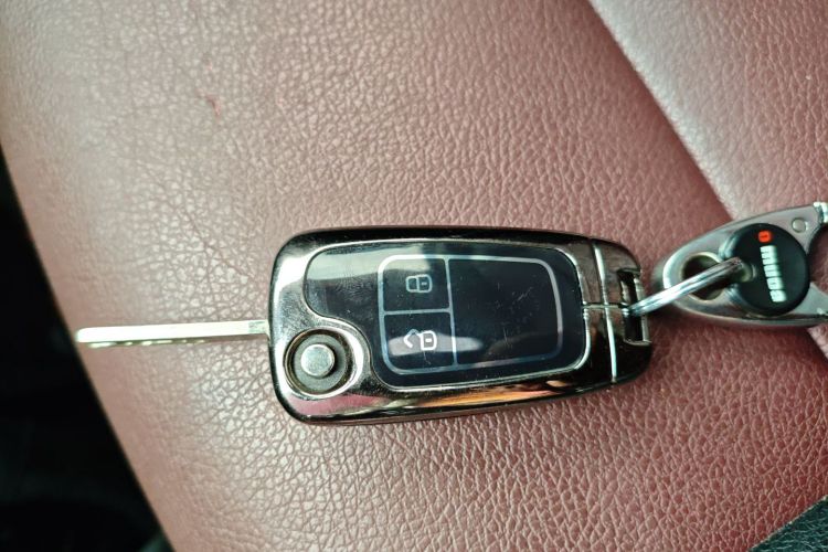 Chevrolet Tracker 2017 car image #9