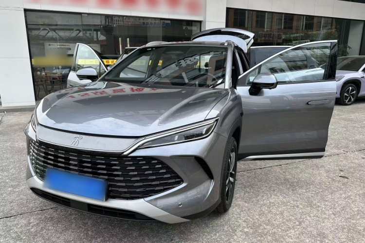 BYD SongL DM-i 2025 car image #9