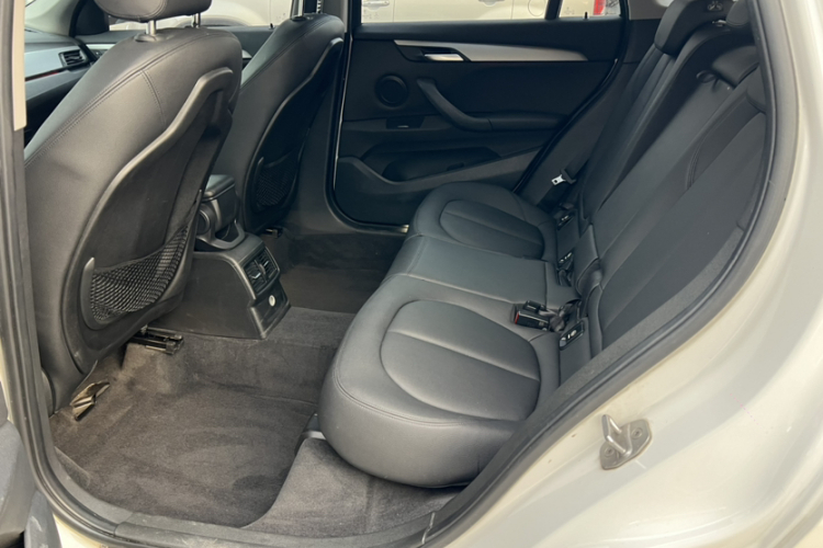 BMW X1 2017 #9 BMW X1 2017 car image #9