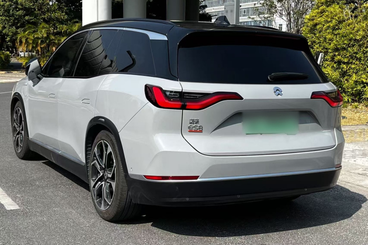 NIO ES8 2021 car image #9
