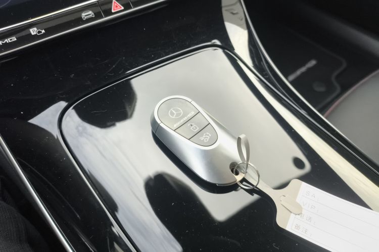 Mercedes-Benz C AMG 2023 #9 Mercedes-Benz C AMG 2023 صورة سيارة #9