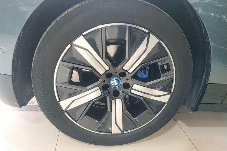 BMW iX 2023 #9 BMW iX 2023 car image #9