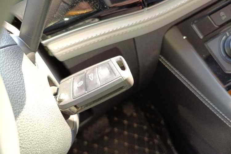 VS5 2024 immagine di auto #9
