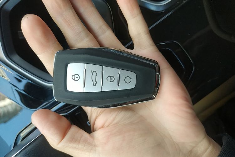 GEELY Boyue L 2023 car image #9