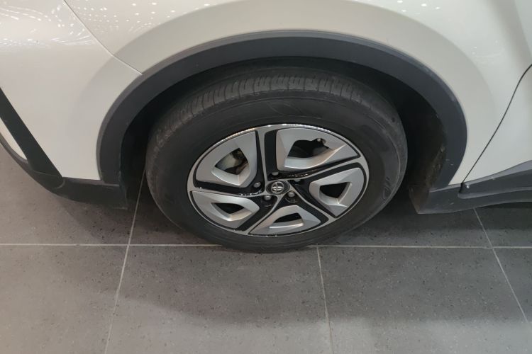 Toyota Izoa E 2020 imagen de coche #9