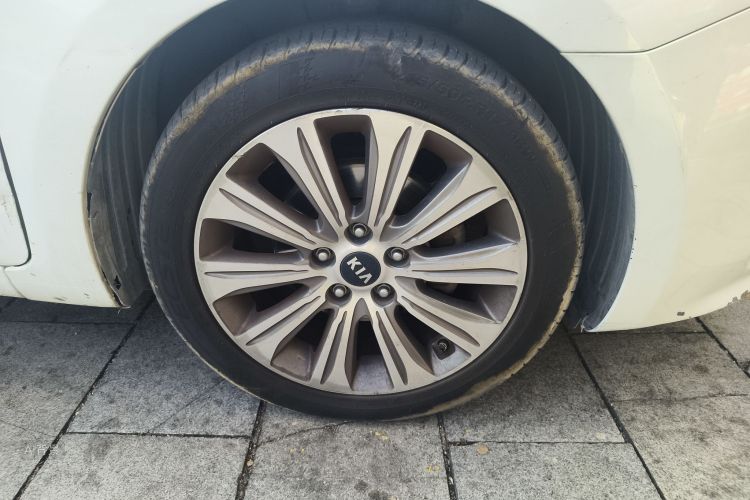 起亚 起亚K4 2015 汽车图片 #9