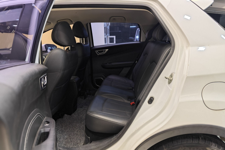 Vision X3 2019 car image #9
