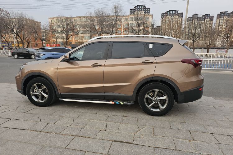 X70M 2020 car image #9