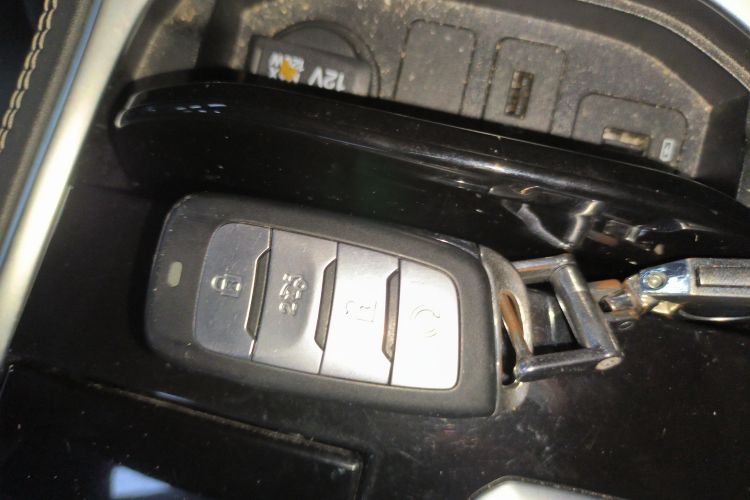 Changan CS85 Coupe 2021 car image #9