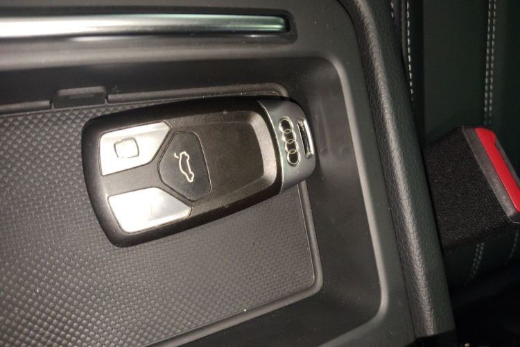 Audi Q5L 2019 #9 Audi Q5L 2019 car image #9