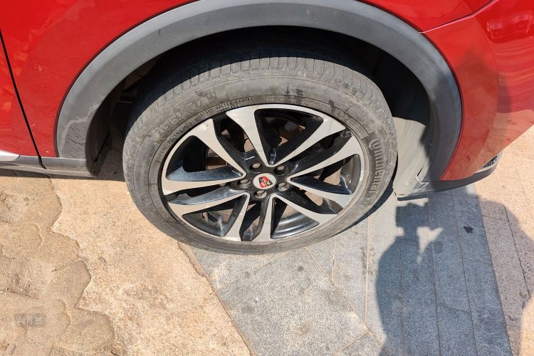 Roewe RX3 2019 изображение автомобиля #9