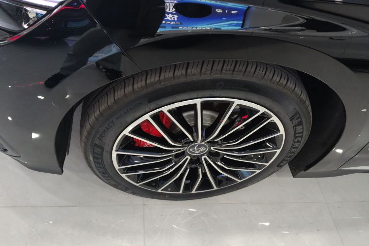 BYD Han 2024 car image #9