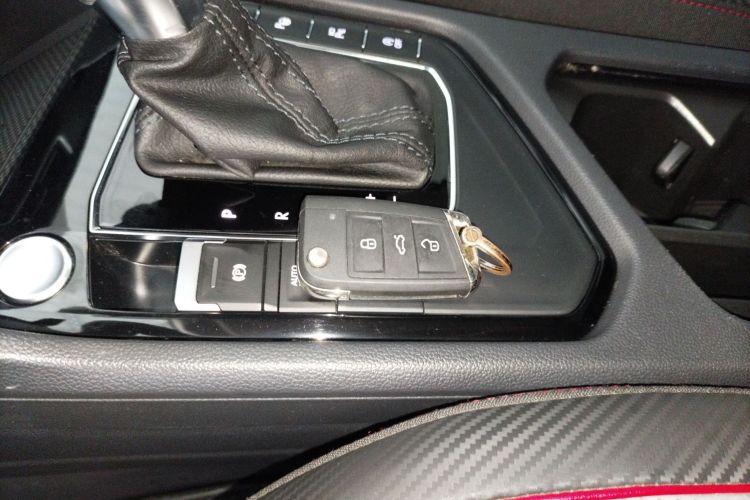 Volkswagen Tiguan X 2022 #9 Volkswagen Tiguan X 2022 car image #9