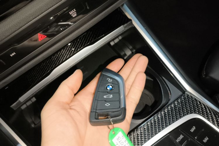 BMW M2 2023 car image #9