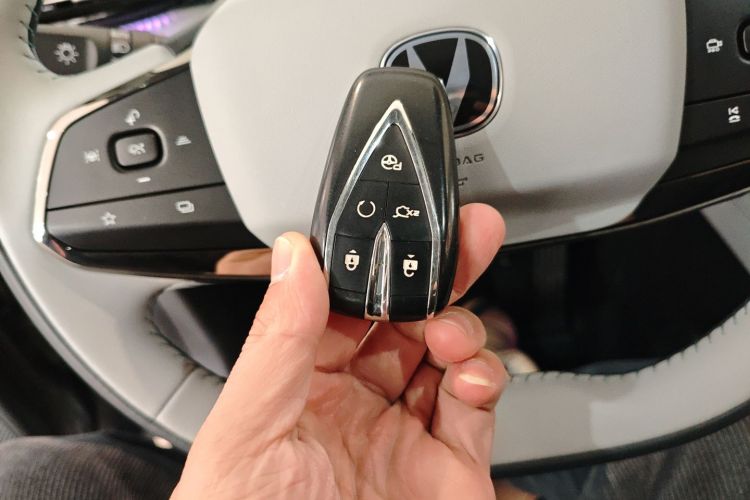 Changan UNI-Z PHEV 2024 #9 Changan UNI-Z PHEV 2024 car image #9