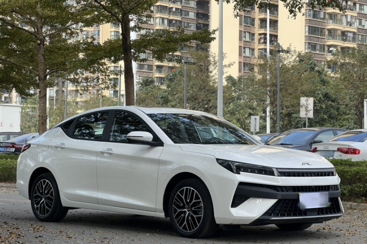 JAC A5 PLUS 2023 immagine di auto #9