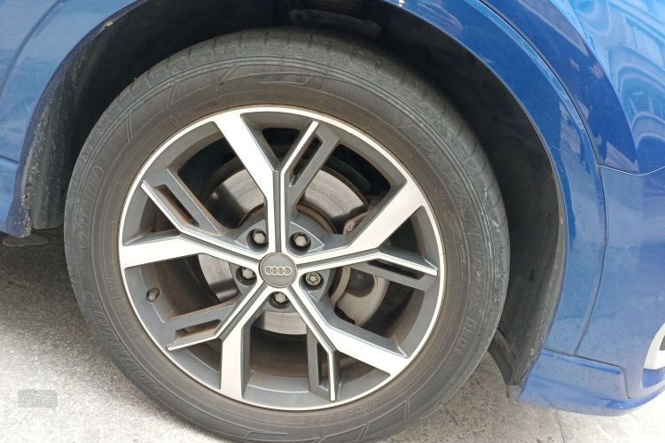 Audi Q3 Sportback 2020 car image #9