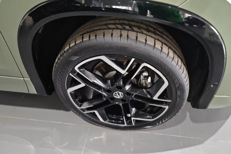 Volkswagen Tayron 2025 immagine di auto #9