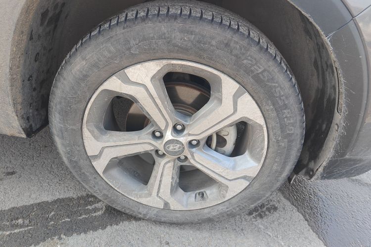 Hyundai Santa Fe 2021 car image #9