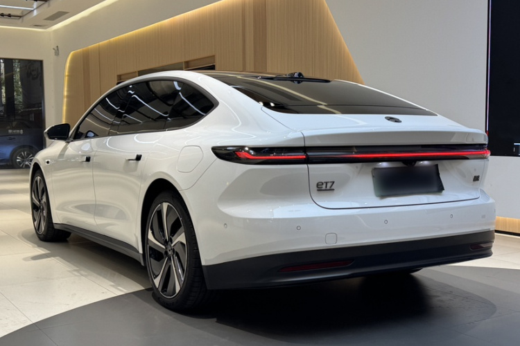 蔚来 蔚来ET7 2024 汽车图片 #9