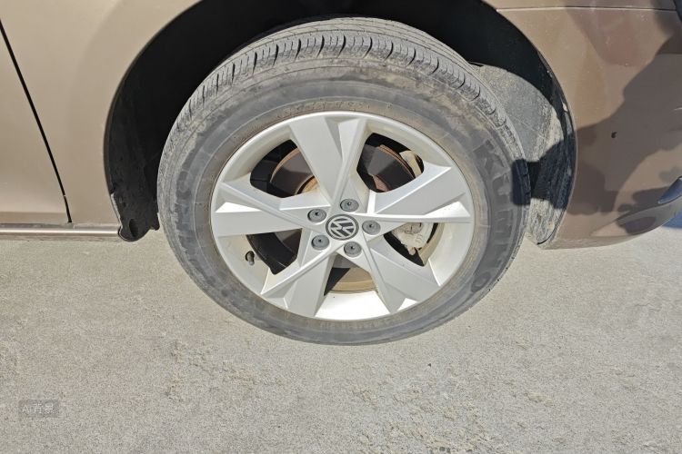Volkswagen Bora 2015 immagine di auto #9