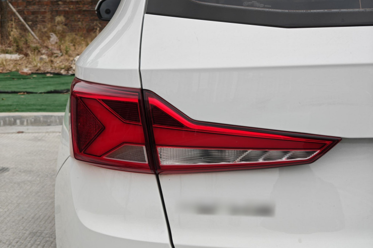 Jetta VS7 2021 car image #9