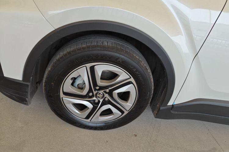 Toyota C-HR EV 2021 immagine di auto #9