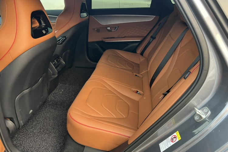 BYD Han 2023 car image #9