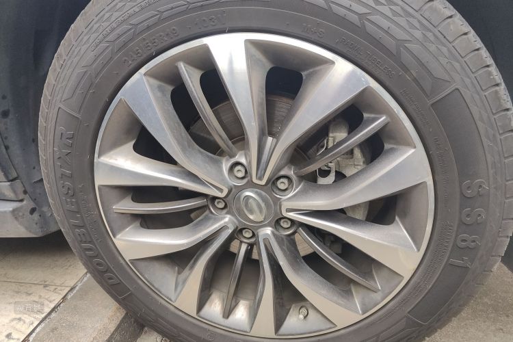 GAC Trumpchi GS8 2017 car image #9