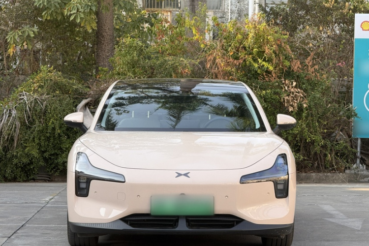 Xpeng 2025 car image #9