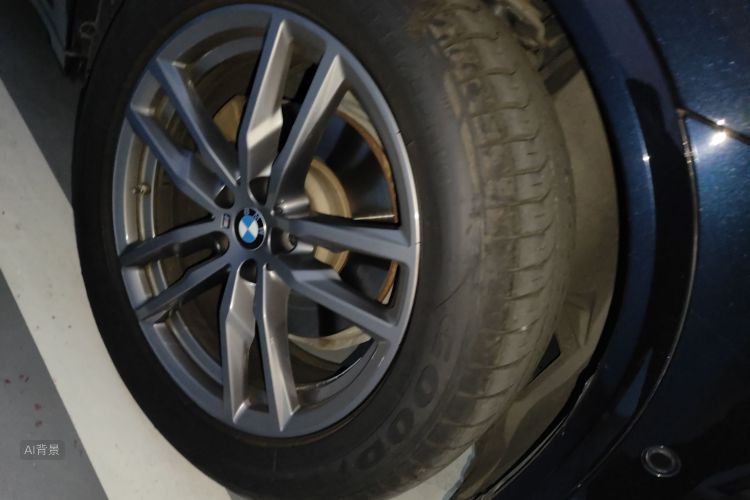 BMW X3 2020 car image #9