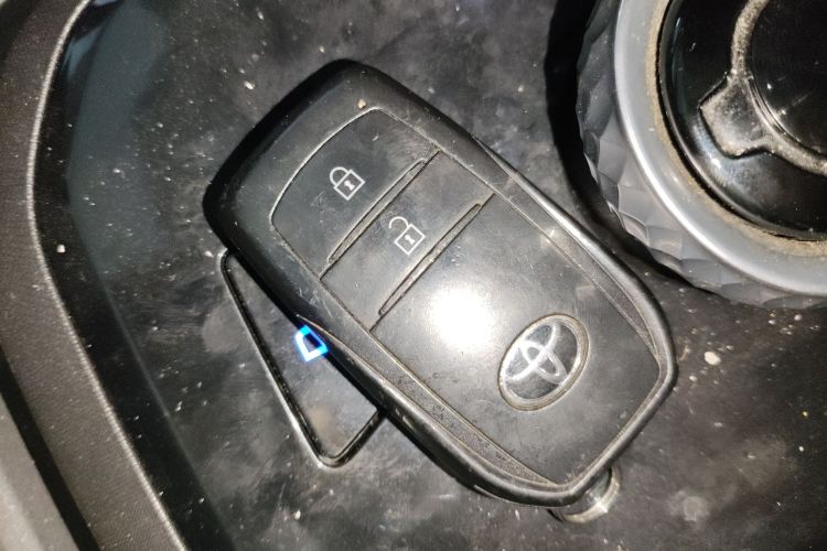 Toyota bZ3 2023 immagine di auto #9