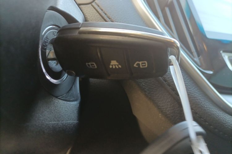 X70M 2021 car image #9