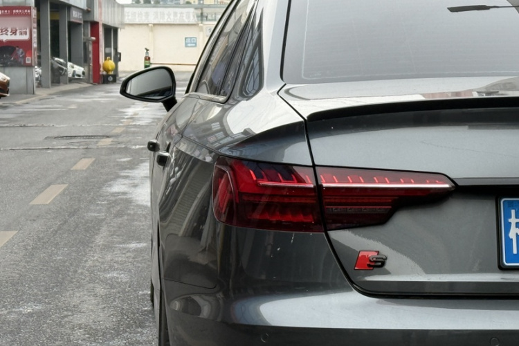 五菱汽车 奥迪S4 2024 汽车图片 #9