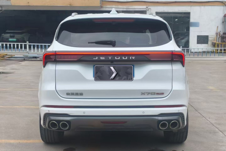 X70 PLUS 2022 car image #9