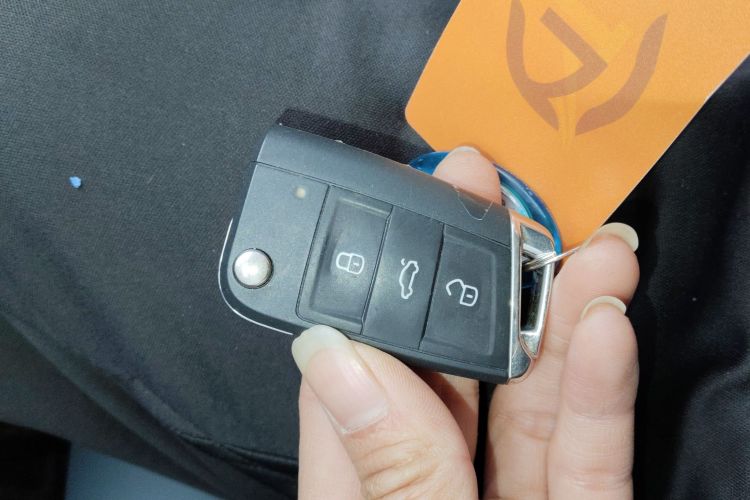 Volkswagen Tharu 2024 car image #9