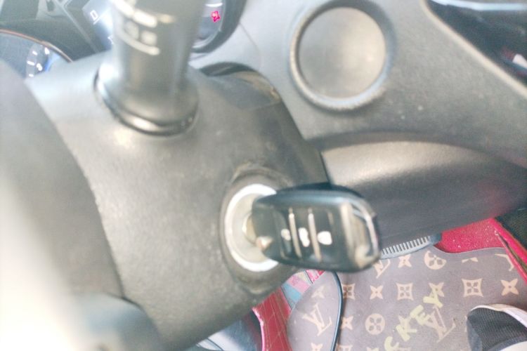 Changan CS15 2017 imagen de coche #9