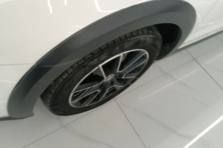 Skoda Octavia 2018 car image #9
