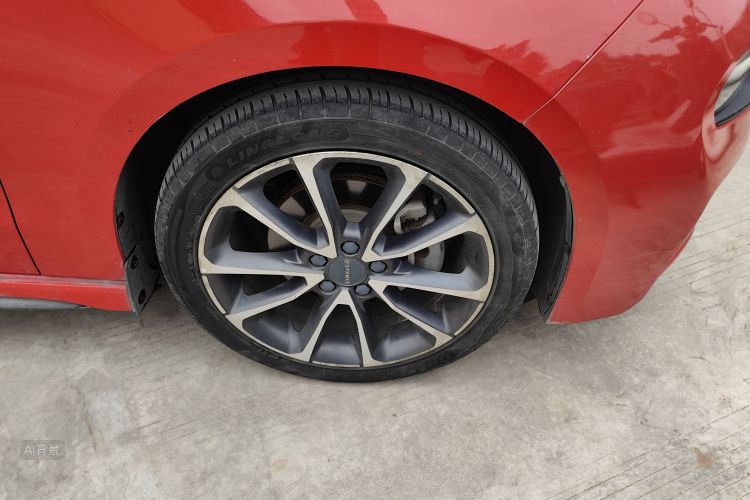 Lynk & Co 03 2019 car image #9