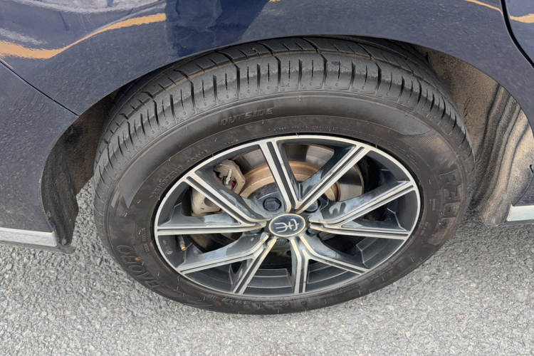 BYD Song MAX New Energy 2022 immagine di auto #9