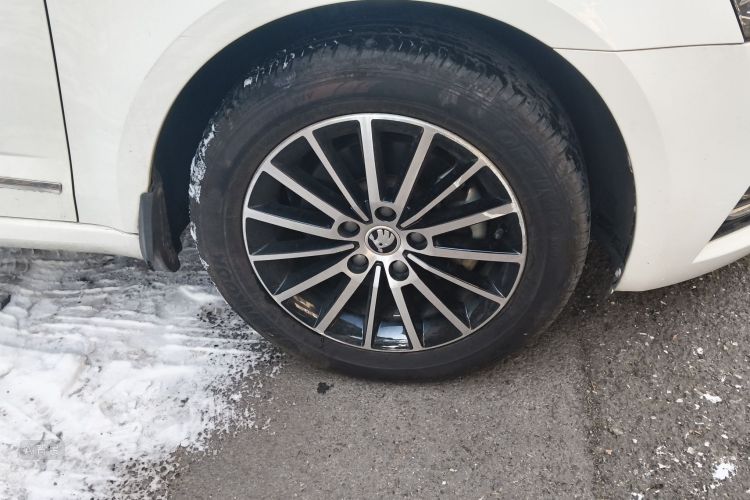 Skoda Octavia 2018 #9 Skoda Octavia 2018 car image #9