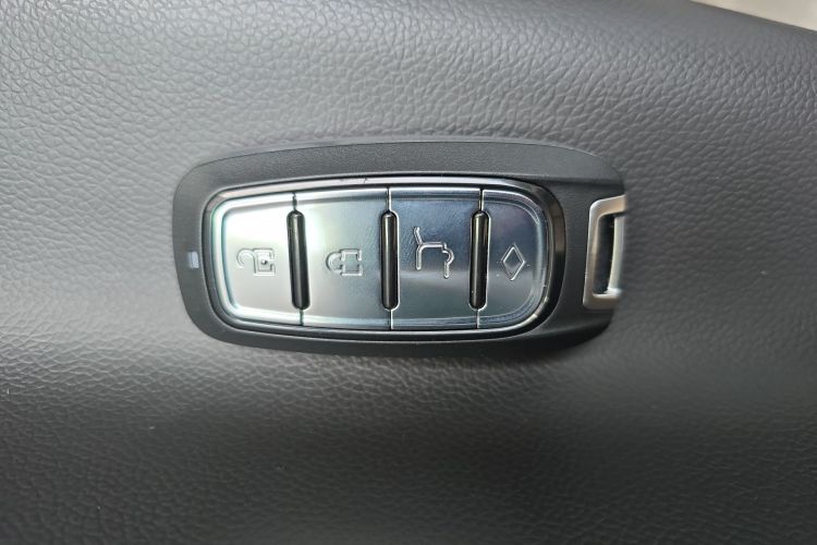 Chevrolet Malibu XL 2021 صورة سيارة #9