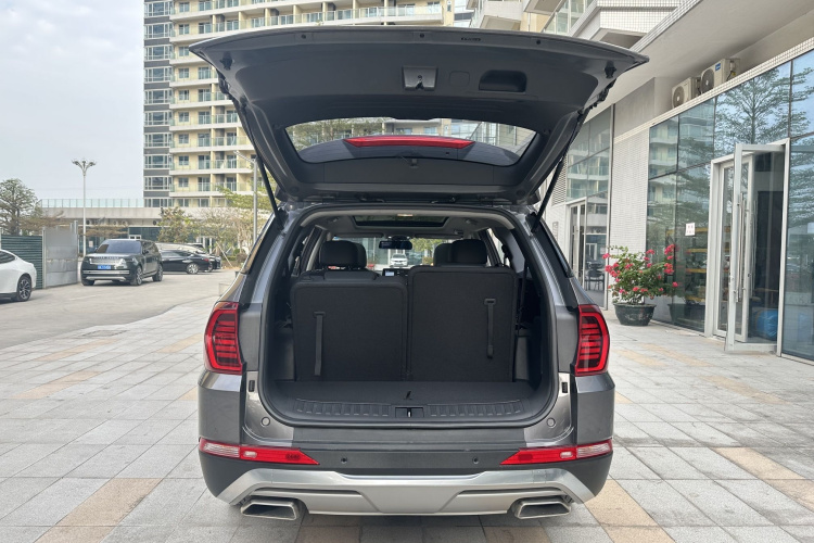 Hyundai Santa Fe 2022 car image #9