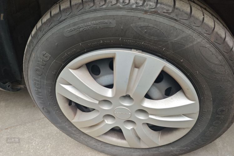 Forthing Lingzhi 2024 car image #9