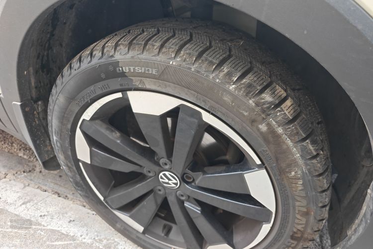 Volkswagen Tacqua 2021 car image #9