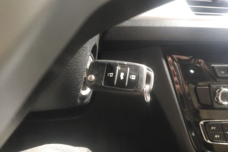 Changan Alsvin V7 2015 #9 Changan Alsvin V7 2015 car image #9